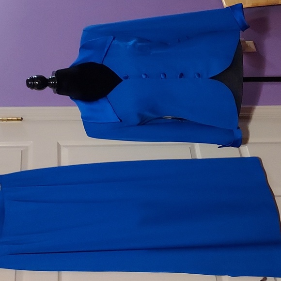 Formal, skirt and top - Picture 1 of 4